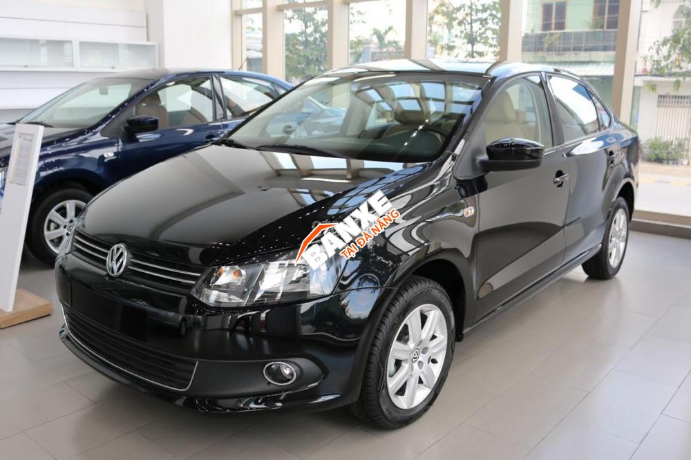 Cần bán Volkswagen Polo 6AT đời 2015, màu đen, nhập khẩu, 632 triệu