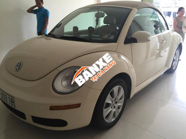 Xe Volkswagen Beetle 2009, màu kem (be), nhập khẩu chính hãng số tự động, giá 870tr
