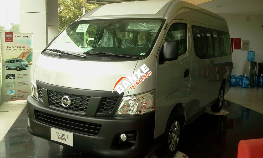 Cần bán Nissan Urvan NV350 đời 2015, màu bạc, nhập khẩu