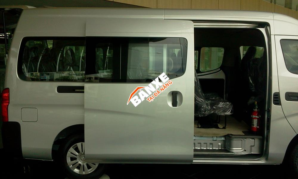 Cần bán Nissan Urvan NV350 đời 2015, màu bạc, nhập khẩu