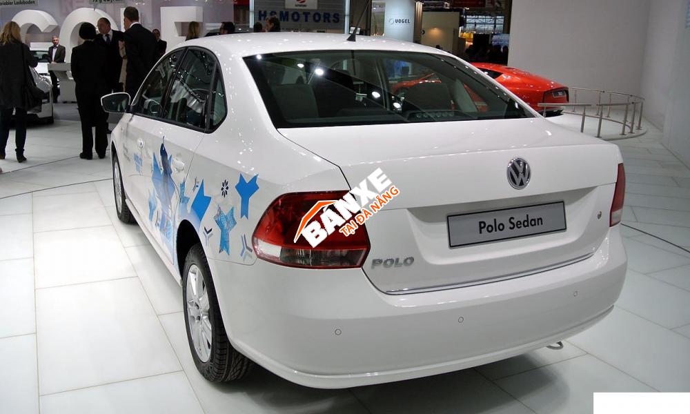 Bán Volkswagen Polo đời 2015, màu trắng, nhập khẩu nguyên chiếc, 759 triệu